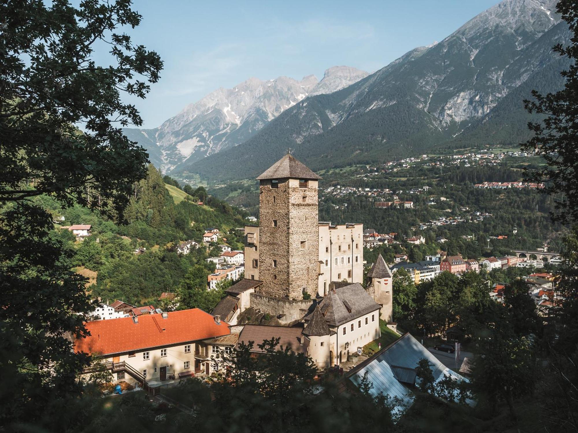 Deluxe Apartement Tirol Landeck Exterior foto